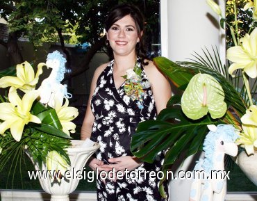 12082007
Alejandra Flores de Godoy disfrutó de una fiesta de canastilla, con motivo del cercano nacimiento de su bebé.