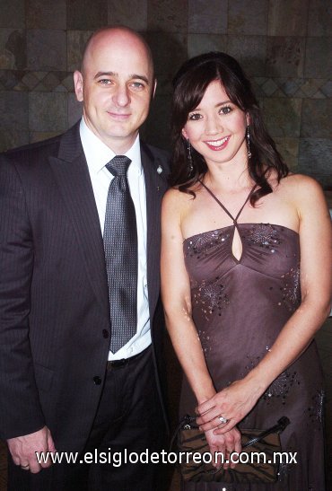 10082007
Érick Leal y Ana Saldaña.