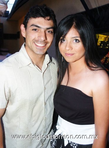 12082007
Ramón de la Rosa y Cinthia González.