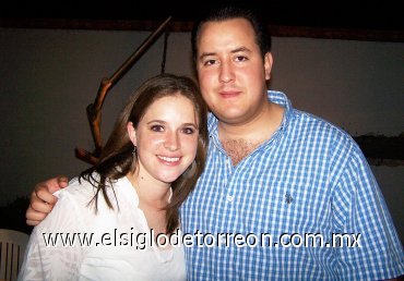 12082007
Vanessa de Calderón y Juan Pablo Calderón.