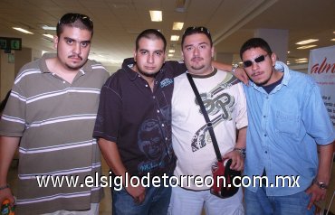 05082007
José Ángel Ramos, Ricardo Faudoa, Salvador de la Cruz y Víctor Saldaña viajaron a Culiacán.