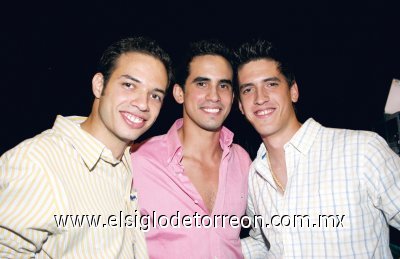 Elías, Carlos y Toño.