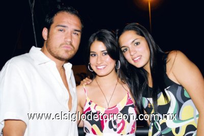 Rubén Padilla, Susy Murra y Gisela Muñoz.