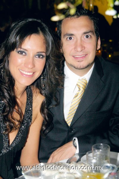 Alma Cantú de Velásquez y Carlos Velásquez Martínez.