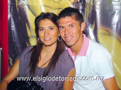 Mónica Quintana y Oribe Peralta.