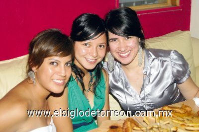 Elisa Delgado, Karla Lindan y Mariana Martínez.