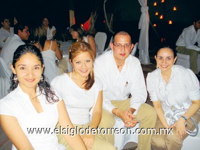 Bienvenida Tec Milenio
Mónica López, Dulce Anahí Guerra, Javier Beltrán, Michelle Monsiváis.