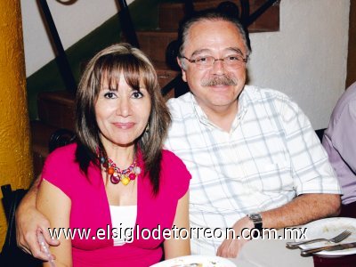 Ma. Luisa De la Rosa de Zermeño y Eduardo Zermeño.