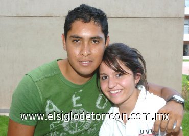 27082007
Salma Recio y Michael Carrillo.