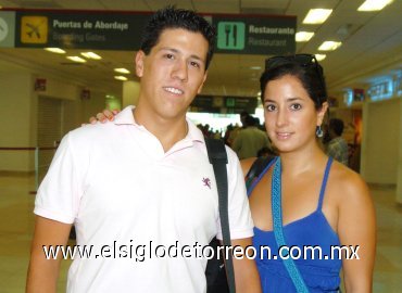27082007
Alex González y Susie Jáuregui viajaron a Austin, Texas.