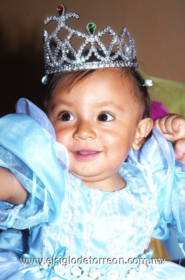 23082007
La pequeña Elienaí Fabiola Rodríguez Puente fue festejada por sus padres, Manuel Rodríguez y Fabiola Puente.
