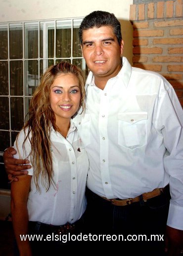 28082007
Nidia García y José Luis Rodríguez.