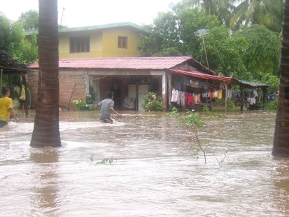 Henriette ha causado daños en carreteras, desbordamientos de ríos, inundaciones y cientos de personas desalojadas.