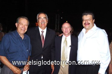 03092007
Ramón Iriarte, Jesús del Río, Salvador Jalife y Fernando Alanís.
