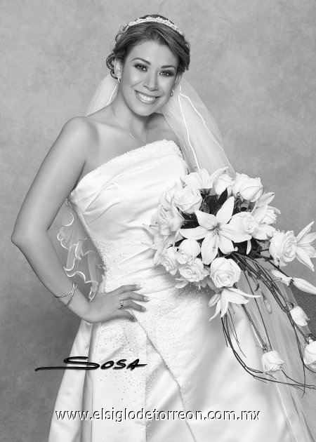 Srita. Imelda Elizabeth Rosas Muñoz, el día de su boda con el Sr. Fernando Bermea.

Studio Sosa.
