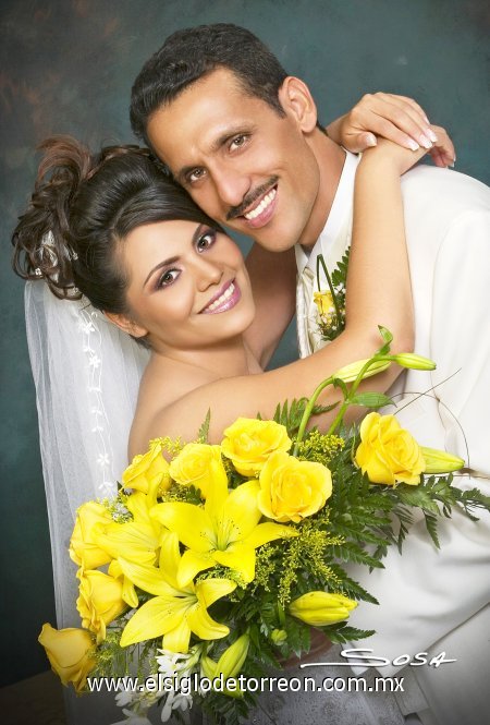 Sr. Sergio Ochoa Blanco y Srita. Marlene Ivonne Cervantes López y contrajeron matrimonio en la iglesia Adventista del Séptimo Día, el 12 de agosto de 2007. 

Studio Sosa.