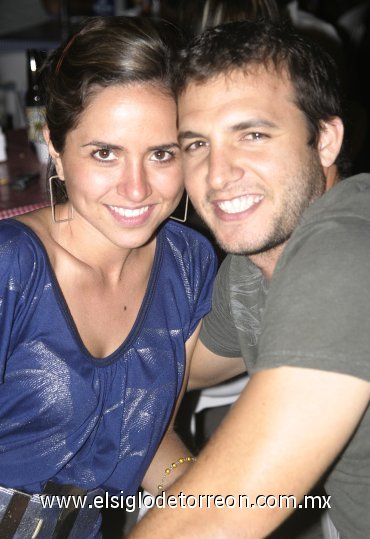 02092007
Cristy Berlanga y Antoine Chaúl.