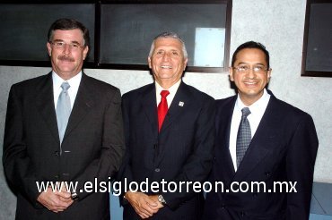 04092007
Jesús Nares, Guillermo Milán y Francisco José Madero.