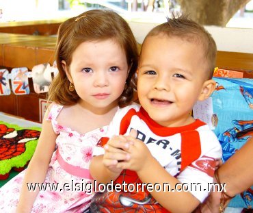 04092007
Diego y Andrea Rodríguez Solís.