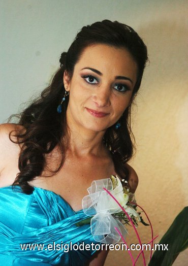 09092007
Alejandra Solís García disfrutó de una despedida, con motivo de su boda con César René Martínez Medina, a efectuarse el próximo seis de octubre.
