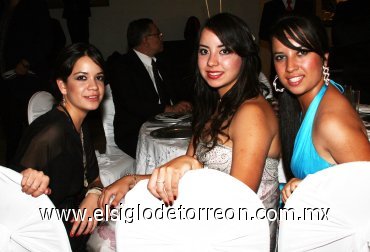 07092007
Adelaida de Villa, Mariana Ramírez y Cecy Torres.