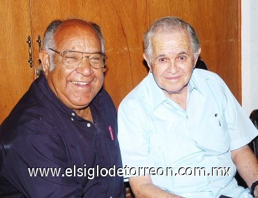 07092007
El festejado y su gran amigo Francisco Samaniego.