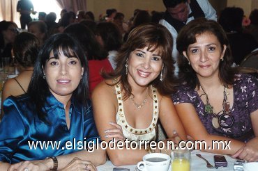 09092007
Amanda, Verónica y Claudia, en un desayuno.