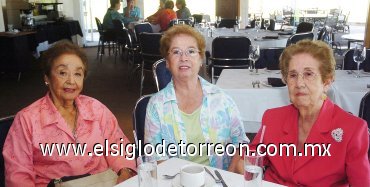 09092007
Amparo de Iduñate, Bertha de Zúñiga y Blanca de Peña.