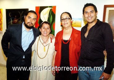 10092007
Juan Manuel Zaragoza, Ionne Villarreal, Soledad Gordillo y José Mario.