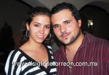 09092007
Ana Tumoine y Hussein Chufani.