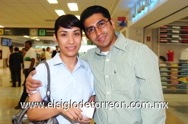 06092007
Koria Silva y Carlos Velásquez viajaron con destino a Toluca.
