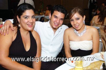 12092007
Celeste Santana, Adolfo Orrantia y Karime Torres.