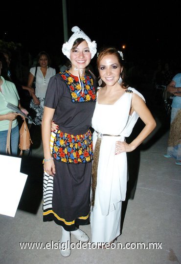 14092007
Paloma Núñez y Lucero Méndez.