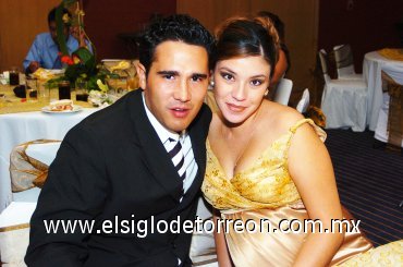 12092007
Alejandro Landeros y Érika Ramírez de Landeros.