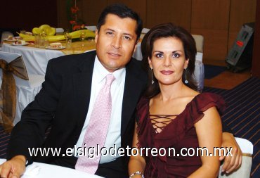 12092007
Armando Barrón y Olimpia Gutiérrez de Barrón.