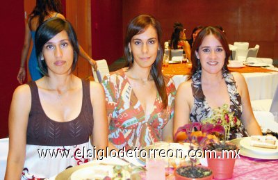 Ana Laura, Marcela y Susana Beltrán del Río.