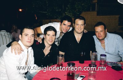Maurice Collier, Alejandro Martínez, Roberto Tueme, Roberto Villarreal y Paco Delgado.