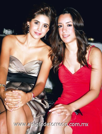 Luz María Herrera de Nahle y Daniela Natera Canedo.