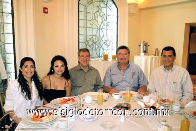 Ana Sofía García Camil, Gretel de la Peña, Gabriel de León, Fernando González Ruiz y Jorge Rodríguez.