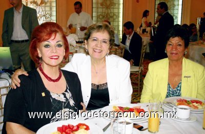 Forum Monterrey 2007
Ma. Elisa Garagarza de Madero, Ruth Idalia Ysais Antuna y Olga Quitarte Ramírez.