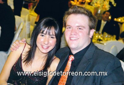 Brenda Garza y Carlos Veyán.