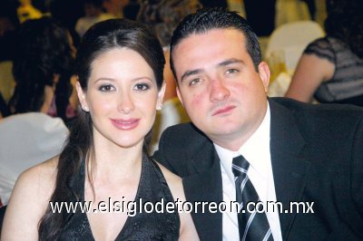 Abril González y Luis Hermosillo.