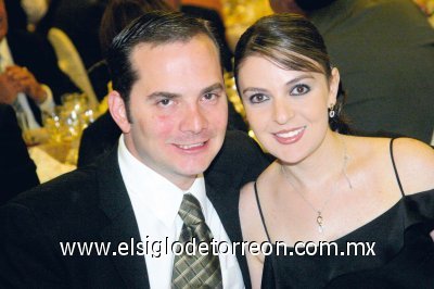 Hasta que la muerte los separe
José Antonio Alatorre y Georgina Cantú de Alatorre.
