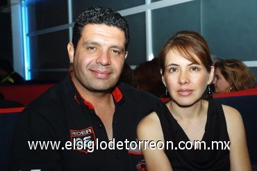 16092007
Paco Fernández y Paty Verdeja.