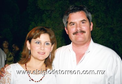 Guadalupe Mourey de Gómez y Ricardo Gómez Martínez.
