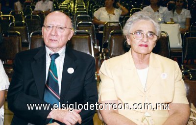 José Ruenes Cortina y Ángeles Rincón de Ruenes.