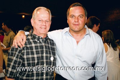 25 años de excelencia académica
Jorge Estrada Atollini y Jaime Russek Fernández.