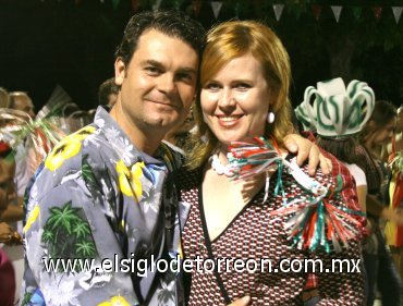 18092007
Camilo Mexsen y Naima Murra de Mexsen