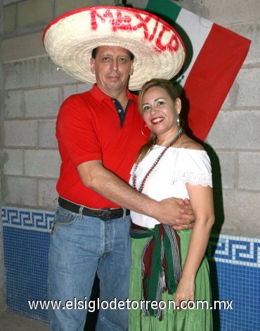 18092007
Ricardo Luna Solís y Lupina Sarmiento de Luna.