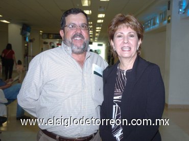 23092007
José Luis Borbolla e Irma de Borbolla viajaron a España.